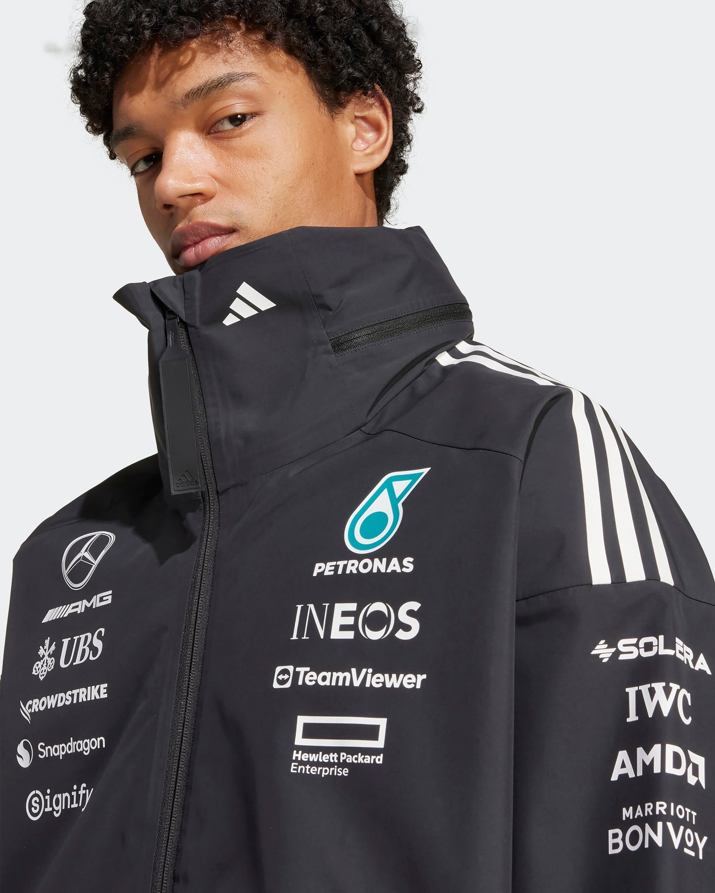 Mens 2025 Team Myshelter Jacket Black Mercedes-AMG PETRONAS F1 Team