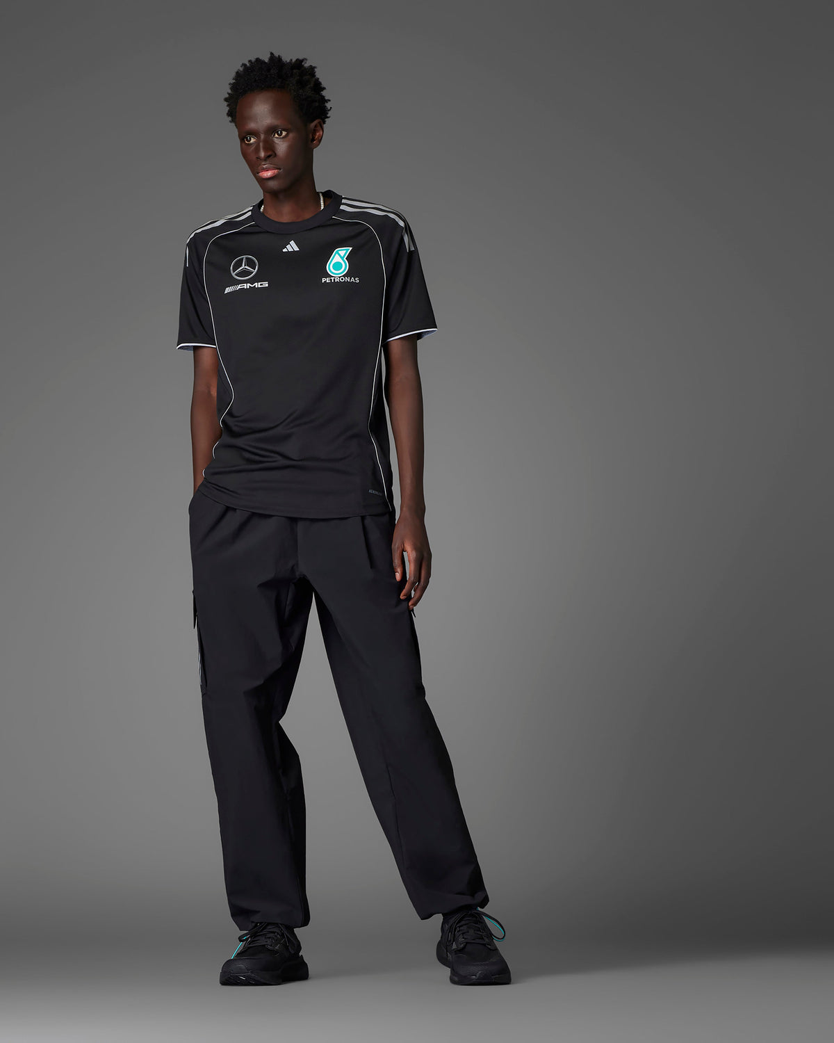 Mens 2025 Mechanics Tee Black Mercedes-AMG PETRONAS F1 Team
