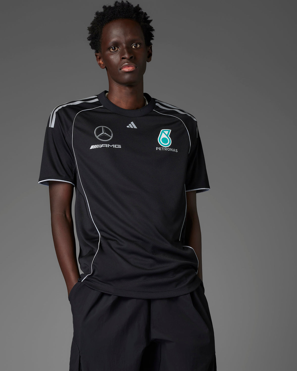 Mens 2025 Mechanics Tee Black Mercedes-AMG PETRONAS F1 Team
