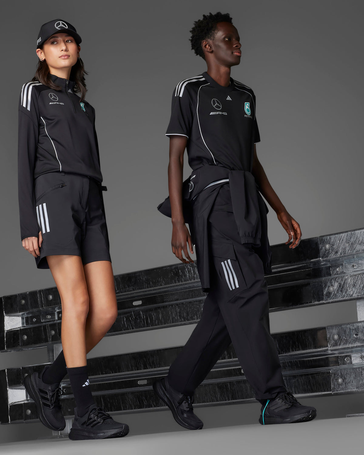 Mens 2025 Mechanics Tee Black Mercedes-AMG PETRONAS F1 Team